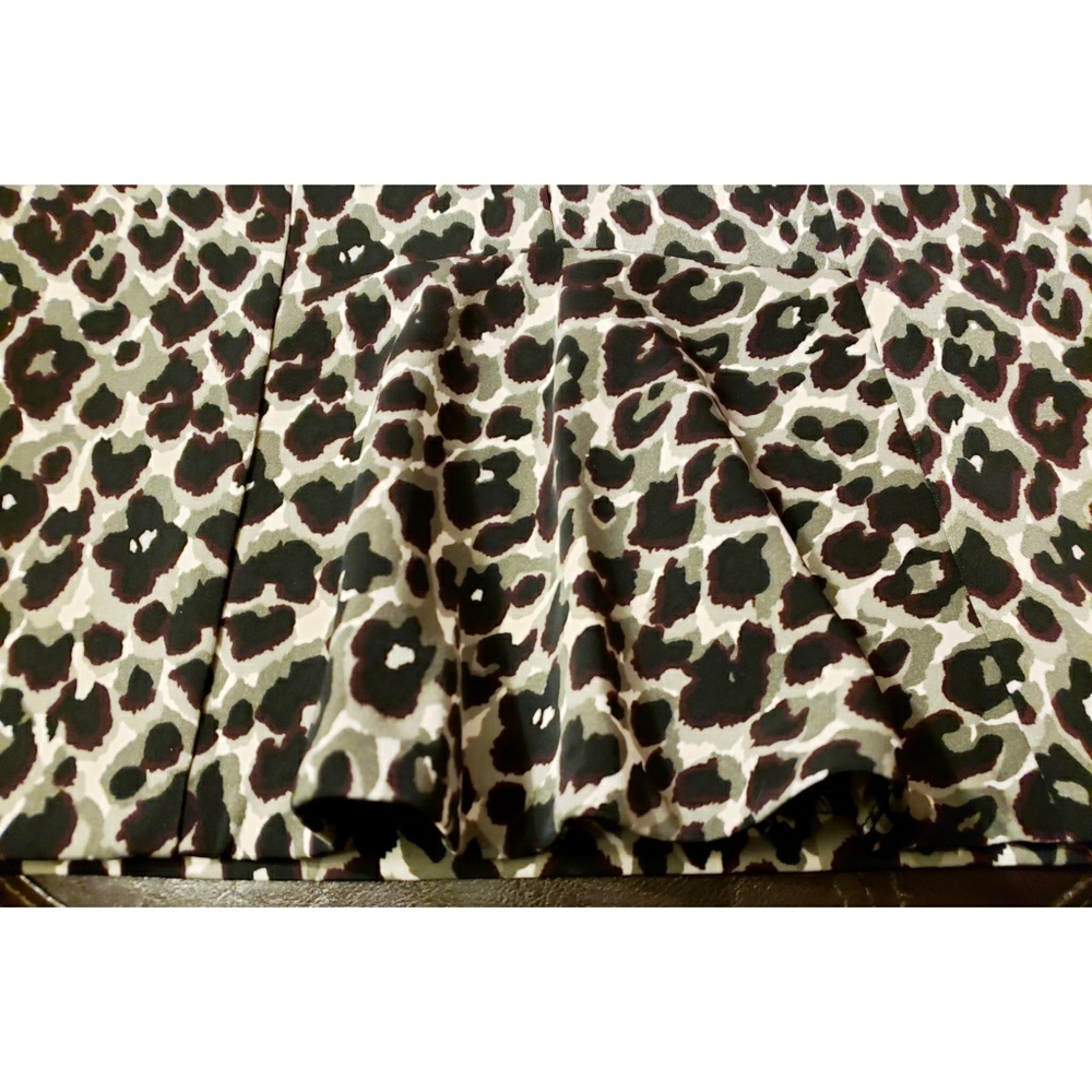 Ann Taylor Petite Leopard Print Skirt - Picture 6 of 8